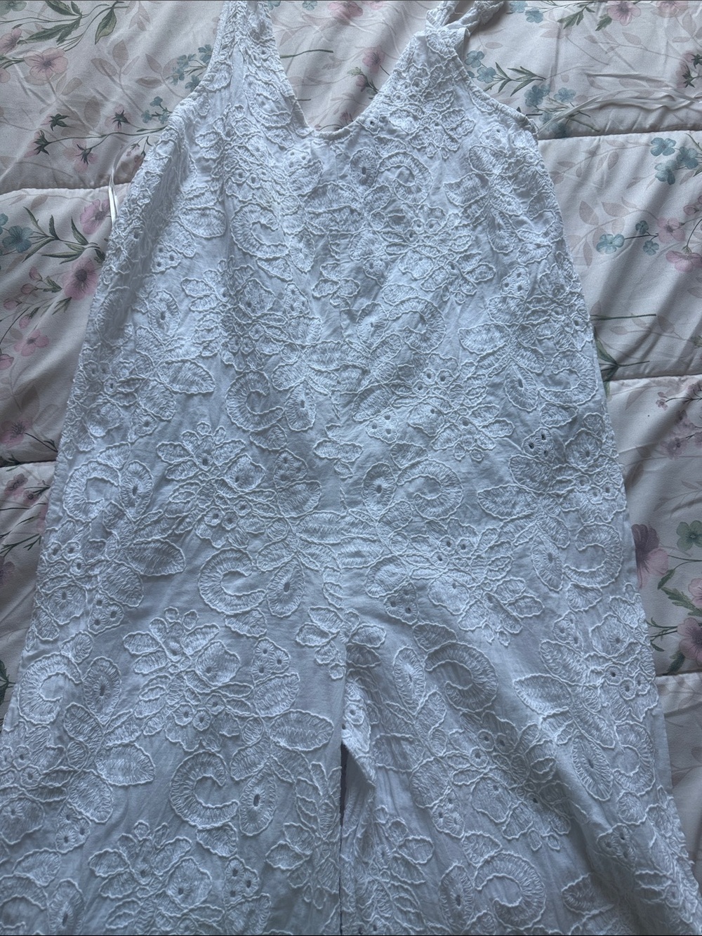 Zara White Eyelet V-Neck Maxi jumpsuit size XS cotton with floral embroidered - Picture 5 of 9